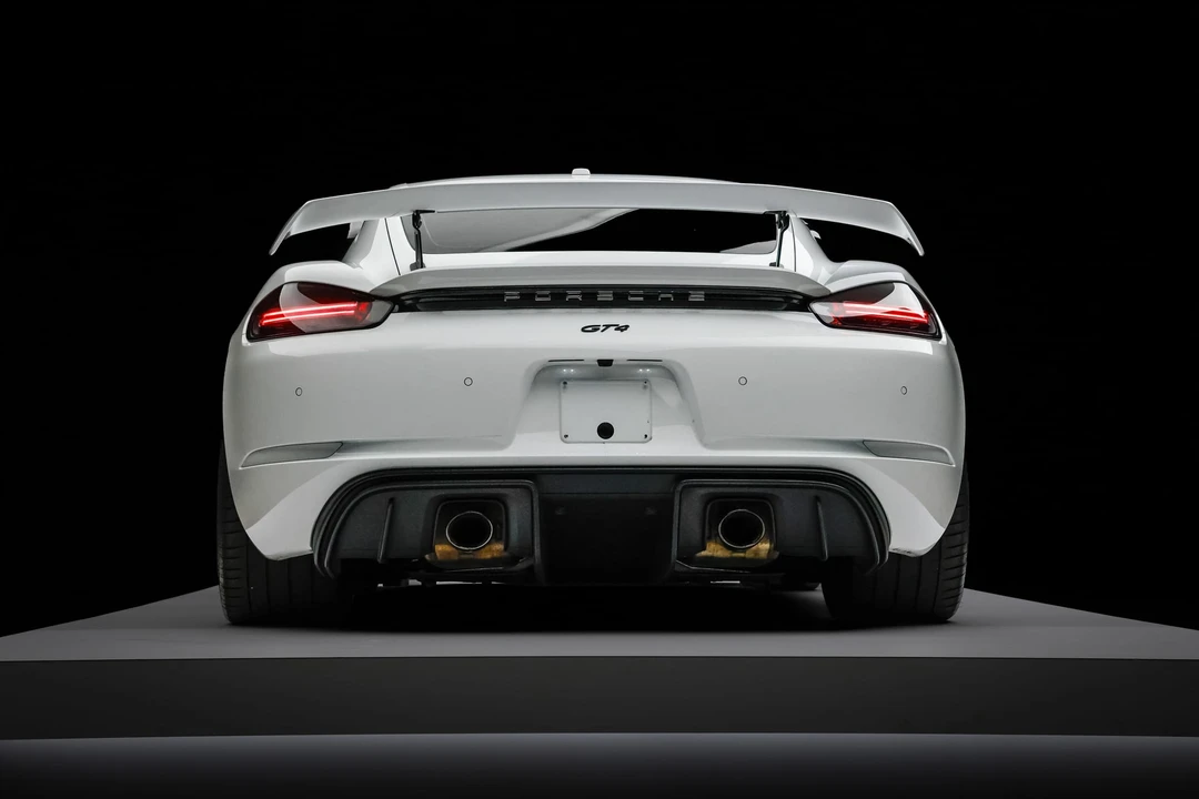 2022 Porsche 718 Cayman GT4 - Image 22 of 31