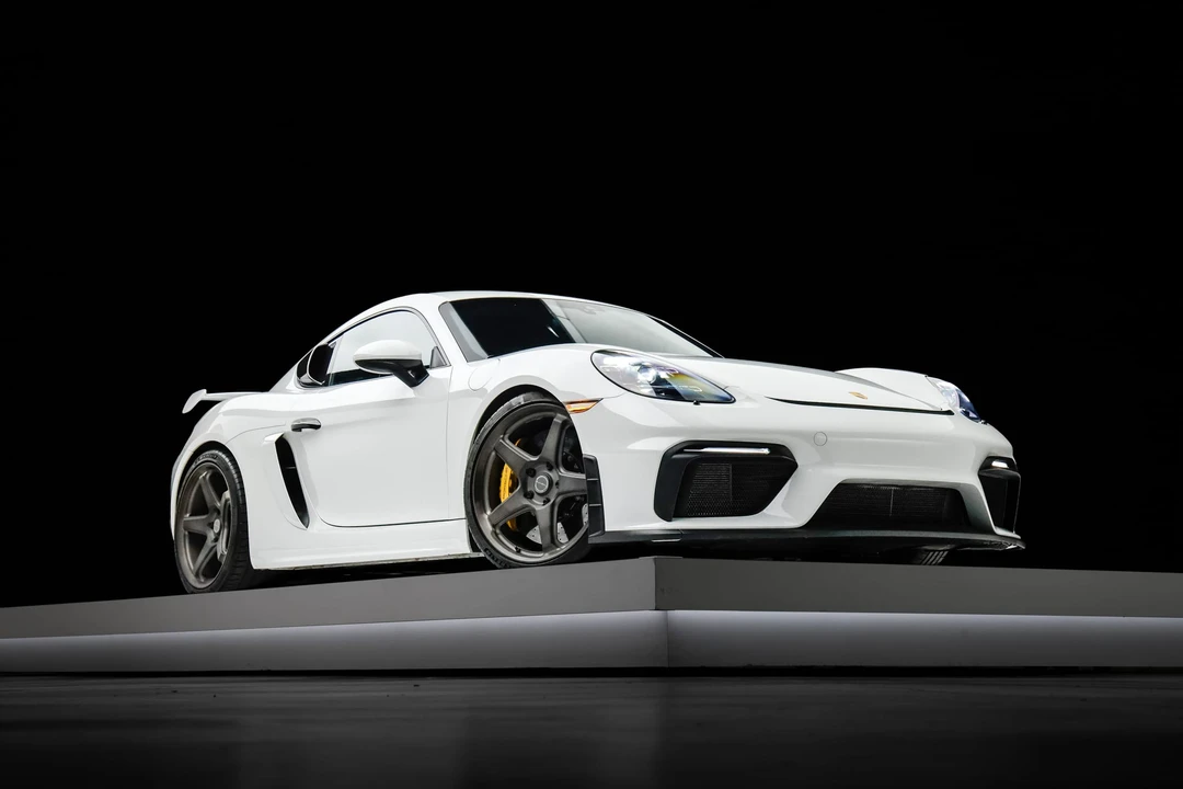2022 Porsche 718 Cayman GT4 - Image 12 of 31
