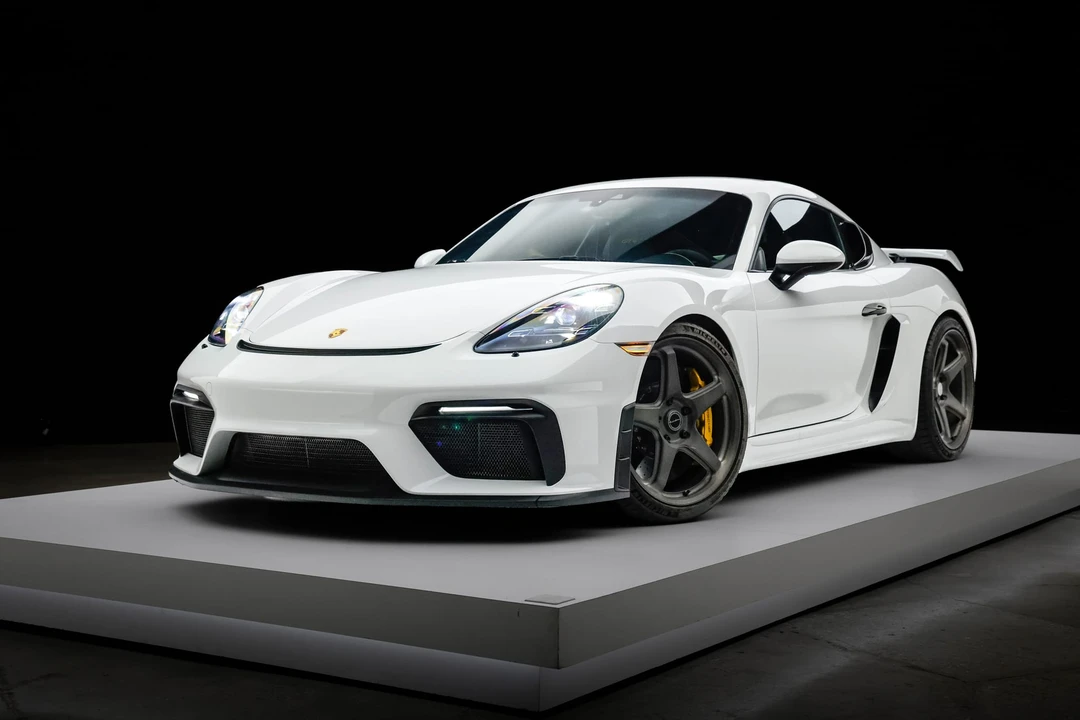 2022 Porsche 718 Cayman GT4 - Image 7 of 31
