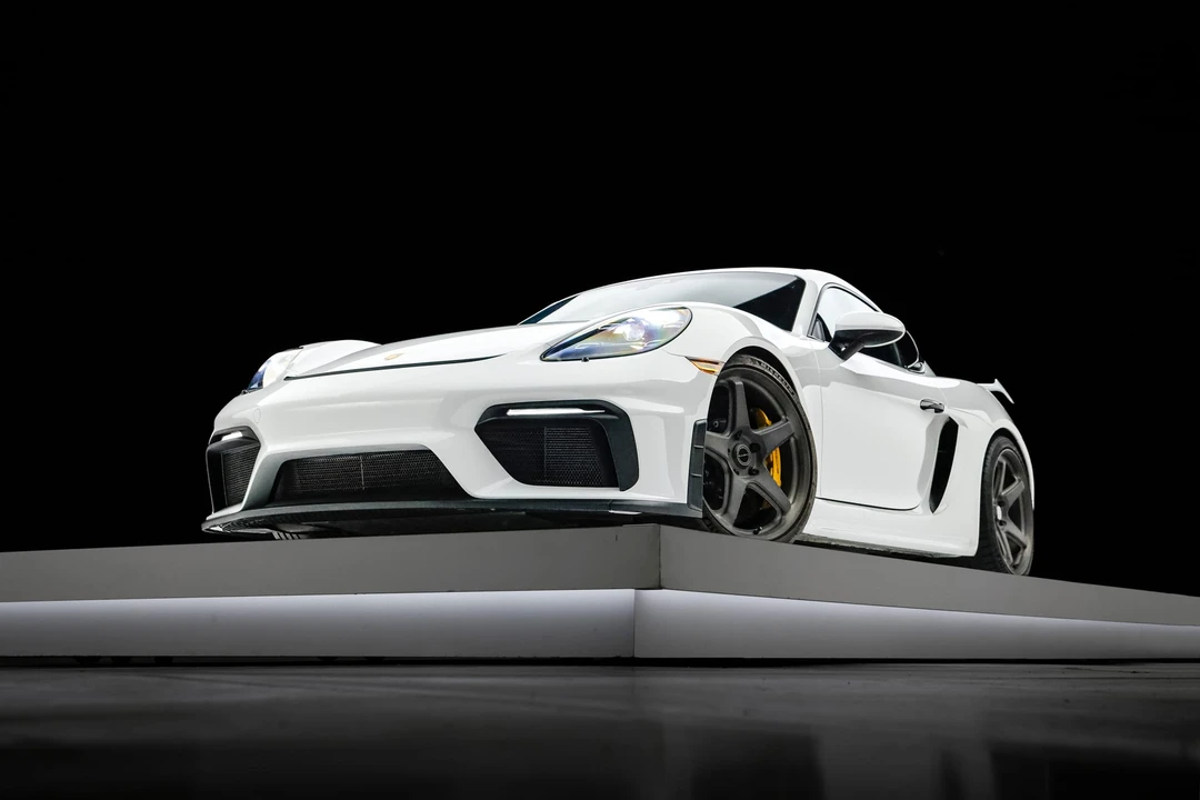 2022 Porsche 718 Cayman GT4 - Image 5 of 31