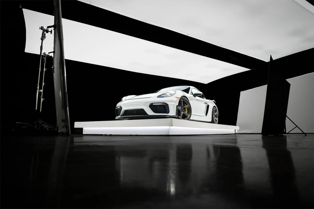 2022 Porsche 718 Cayman GT4 - Image 30 of 31