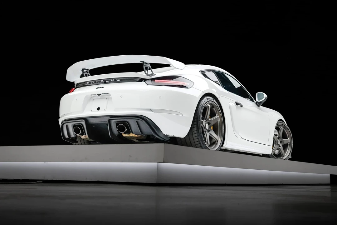 2022 Porsche 718 Cayman GT4 - Image 20 of 31