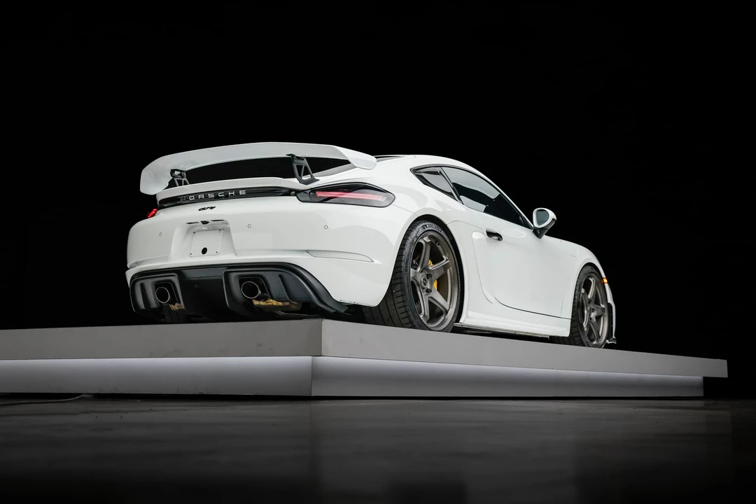 2022 Porsche 718 Cayman GT4 - Image 21 of 31