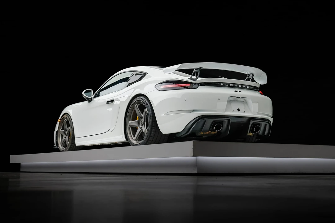 2022 Porsche 718 Cayman GT4 - Image 25 of 31