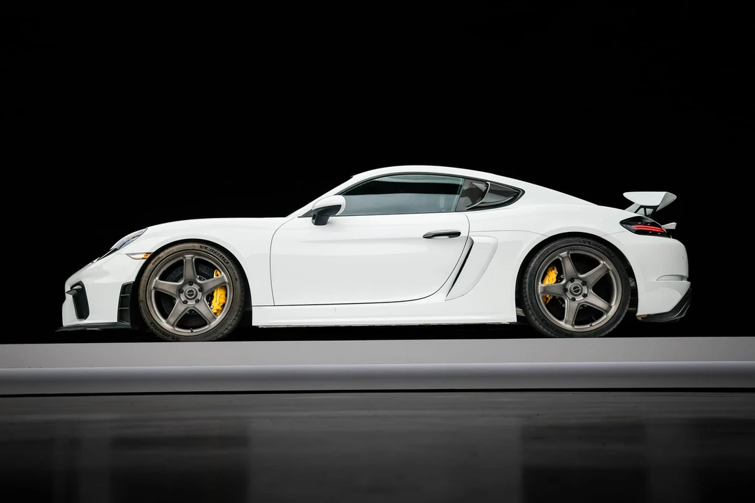 2022 Porsche 718 Cayman GT4 - Image 29 of 31