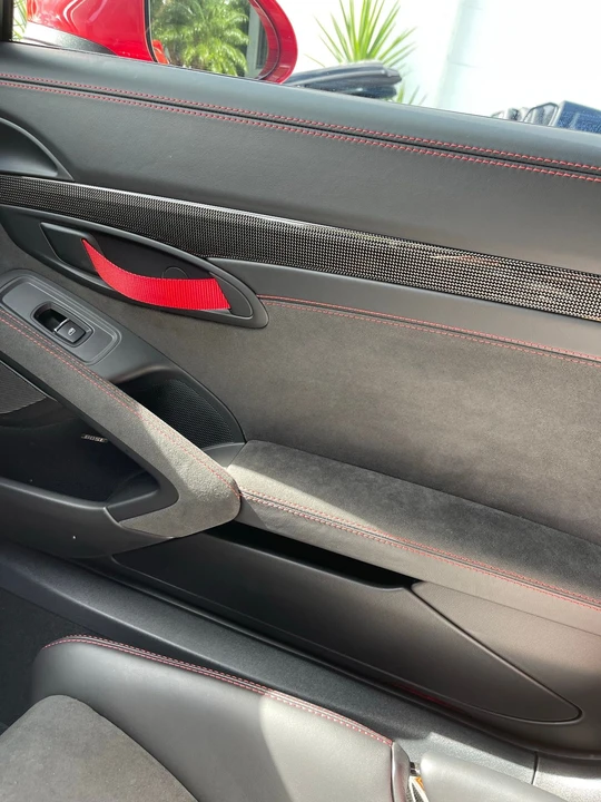 2022 Porsche 718 Cayman GT4 - Image 4 of 6