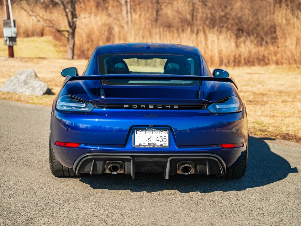 2022 Porsche 718 Cayman GT4 - Image 30 of 31