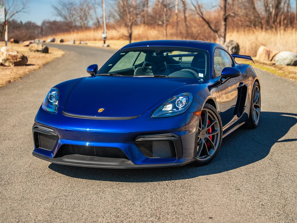 2022 Porsche 718 Cayman GT4 - Image 27 of 31