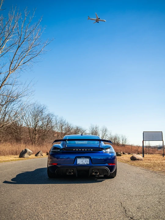 2022 Porsche 718 Cayman GT4 - Image 25 of 31