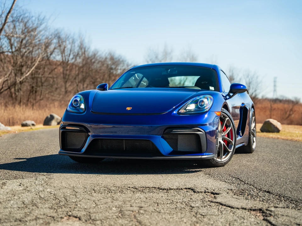 2022 Porsche 718 Cayman GT4 - Image 17 of 31