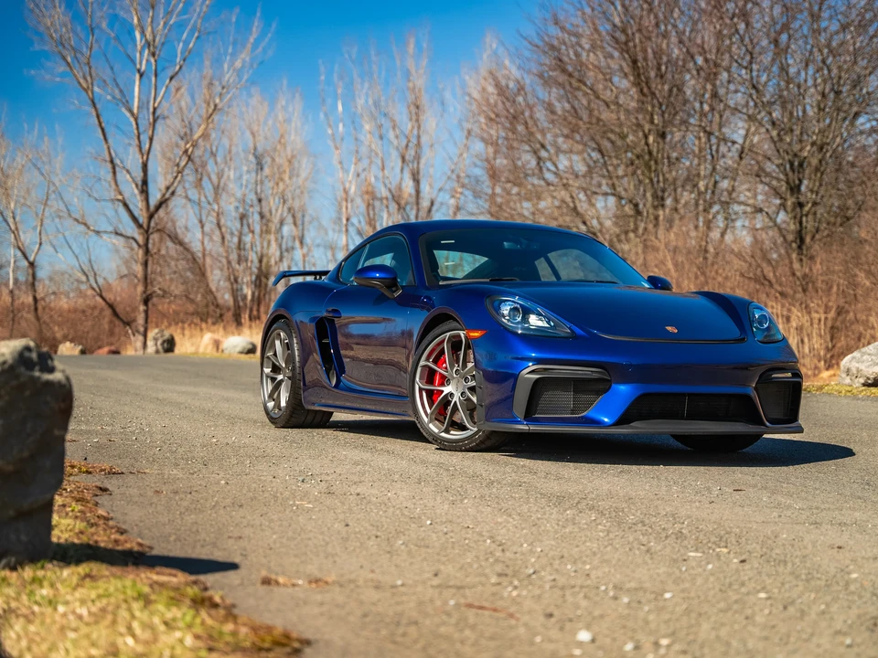 2022 Porsche 718 Cayman GT4 - Image 29 of 31