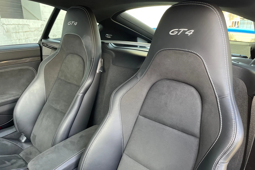 2022 Porsche 718 Cayman GT4 - Image 18 of 31