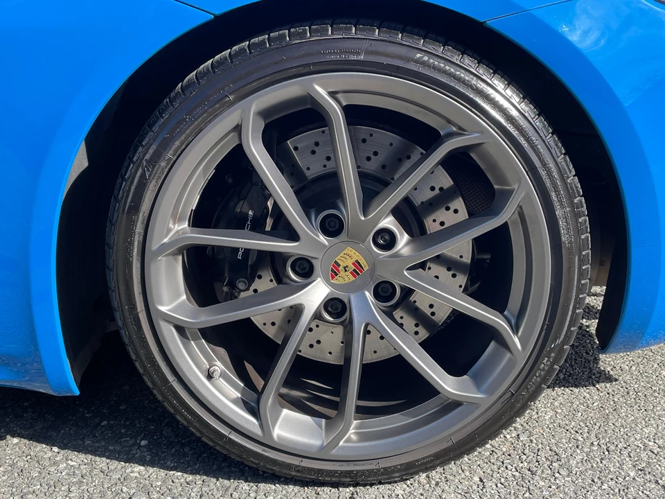2022 Porsche 718 Cayman GT4 - Image 14 of 31