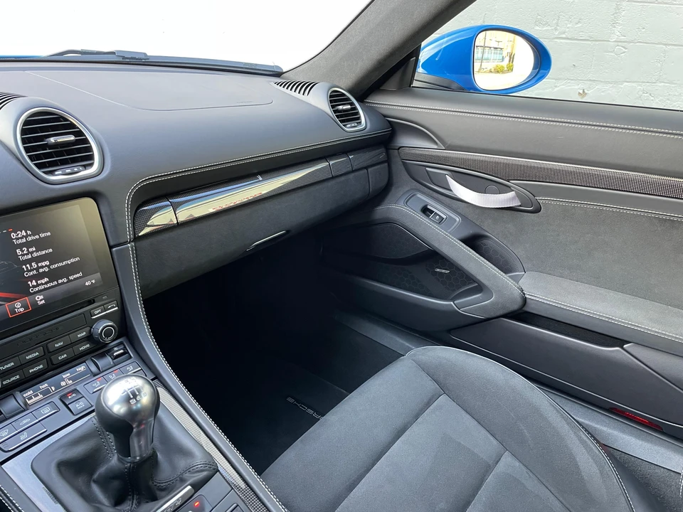 2022 Porsche 718 Cayman GT4 - Image 30 of 31