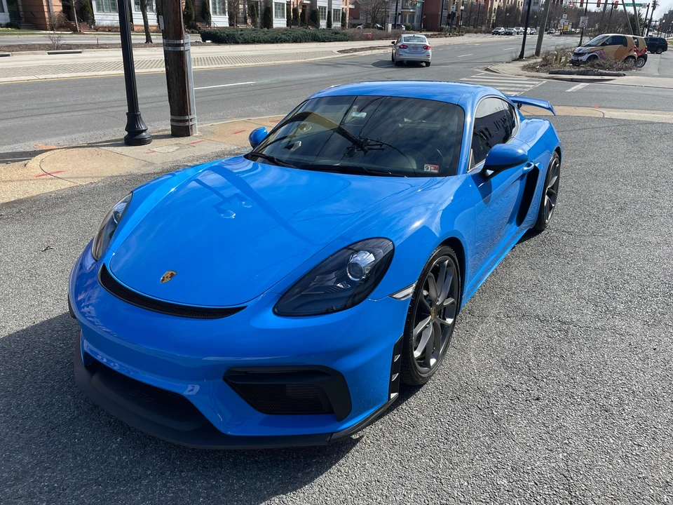 2022 Porsche 718 Cayman GT4 - Image 6 of 31