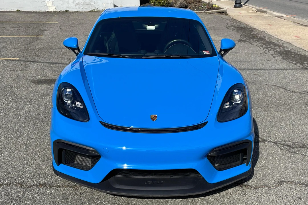 2022 Porsche 718 Cayman GT4 - Image 2 of 31