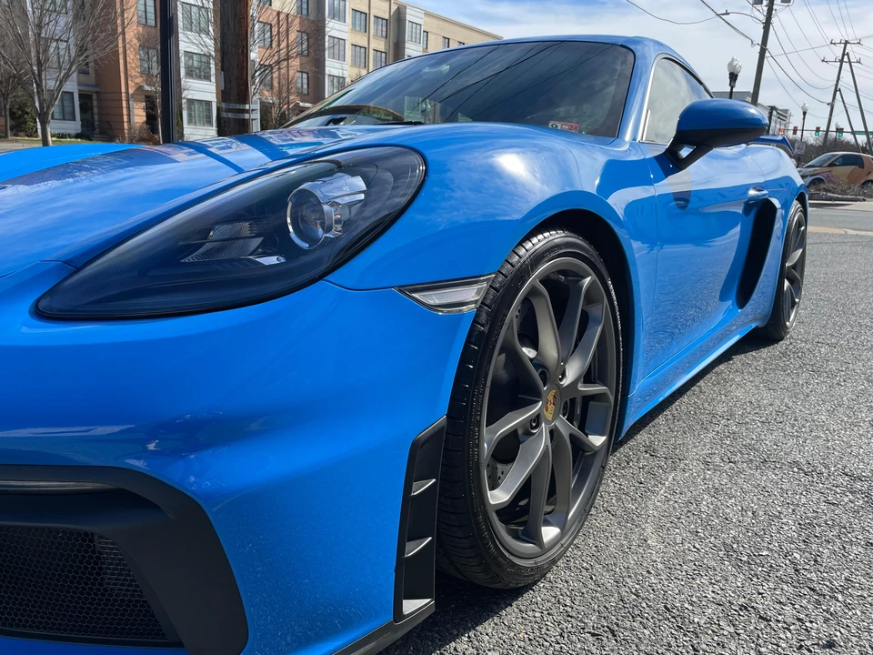 2022 Porsche 718 Cayman GT4 - Image 12 of 31