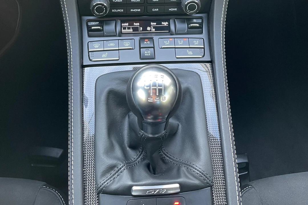 2022 Porsche 718 Cayman GT4 - Image 19 of 31