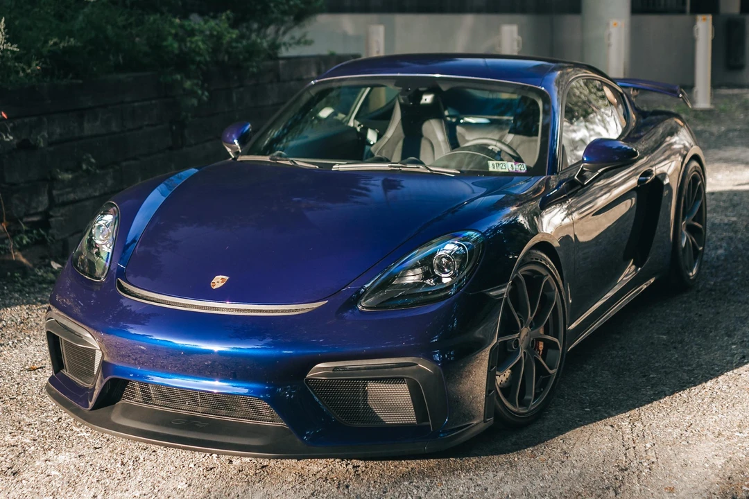 2022 Porsche 718 Cayman GT4 - Image 12 of 31