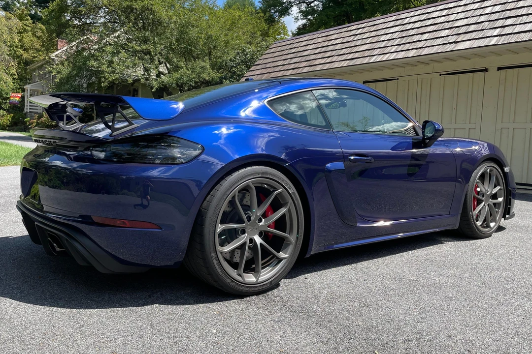 2022 Porsche 718 Cayman GT4 - Image 4 of 31