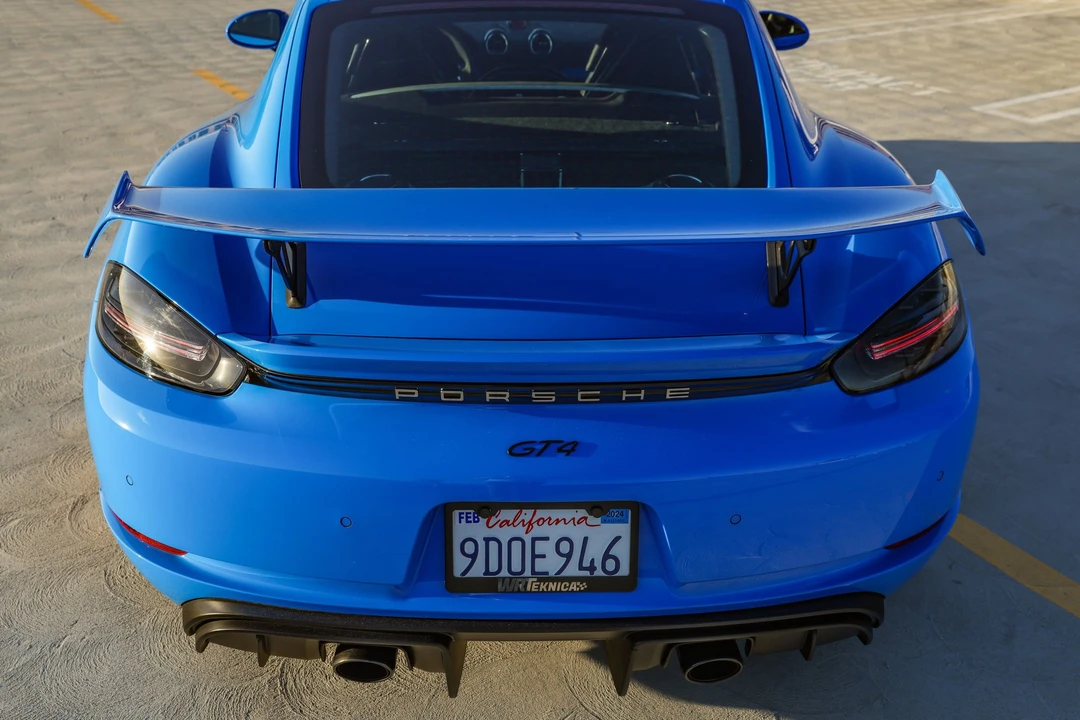 2022 Porsche 718 Cayman GT4 - Image 9 of 31