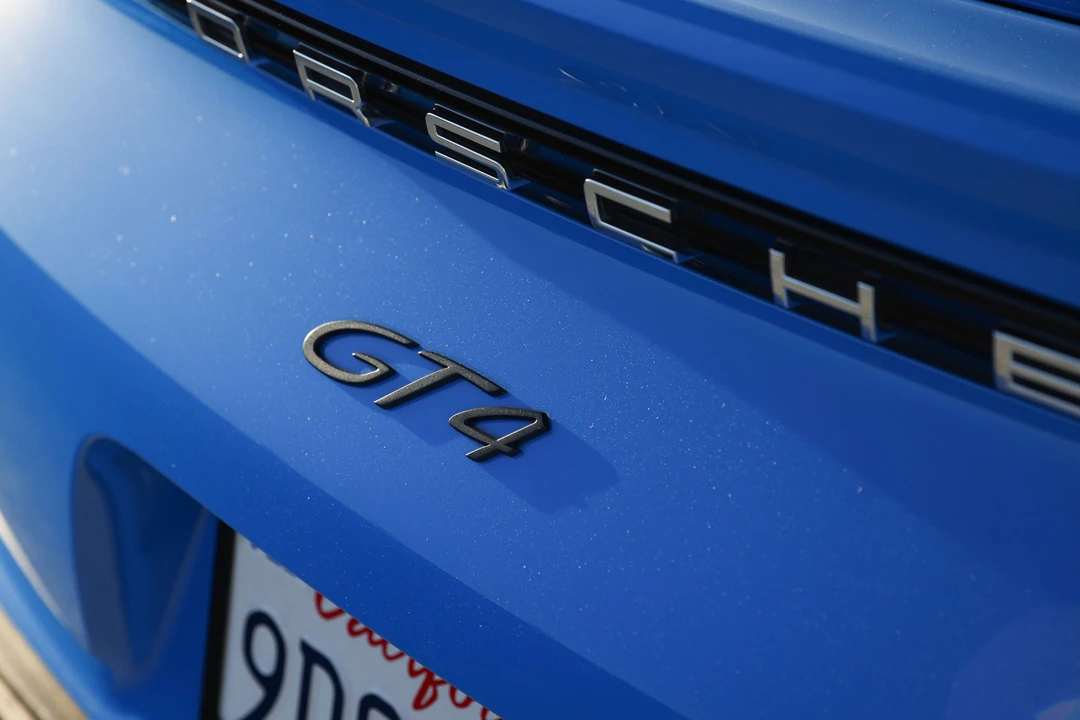2022 Porsche 718 Cayman GT4 - Image 10 of 31