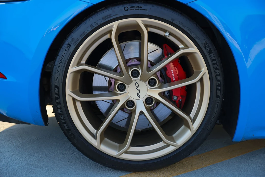 2022 Porsche 718 Cayman GT4 - Image 19 of 31