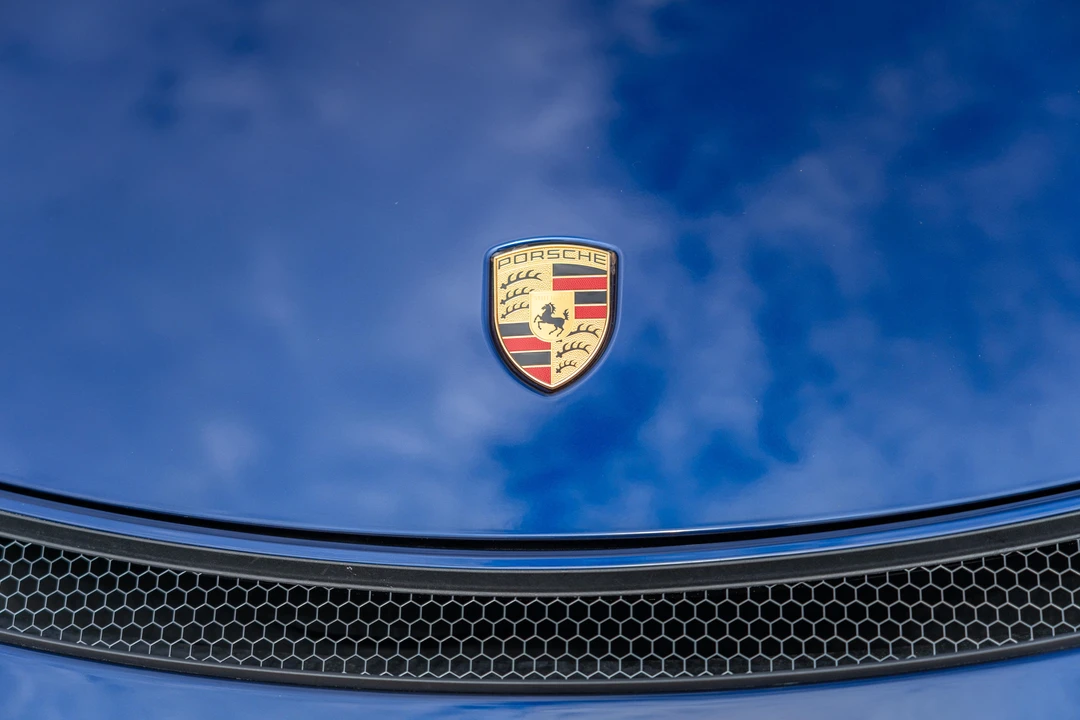 2022 Porsche 718 Cayman GT4 - Image 14 of 31