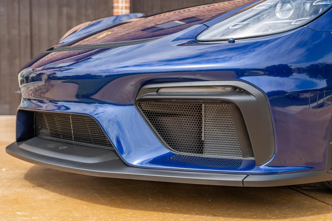 2022 Porsche 718 Cayman GT4 - Image 11 of 31