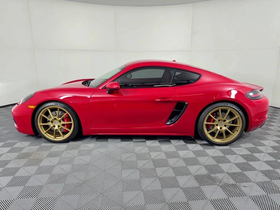 2022 Porsche 718 Cayman GTS 4.0 - Image 2 of 5
