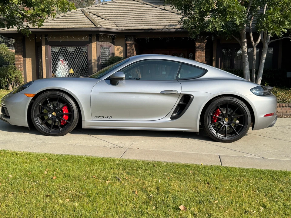 2022 Porsche 718 Cayman GTS 4.0 - Image 12 of 30