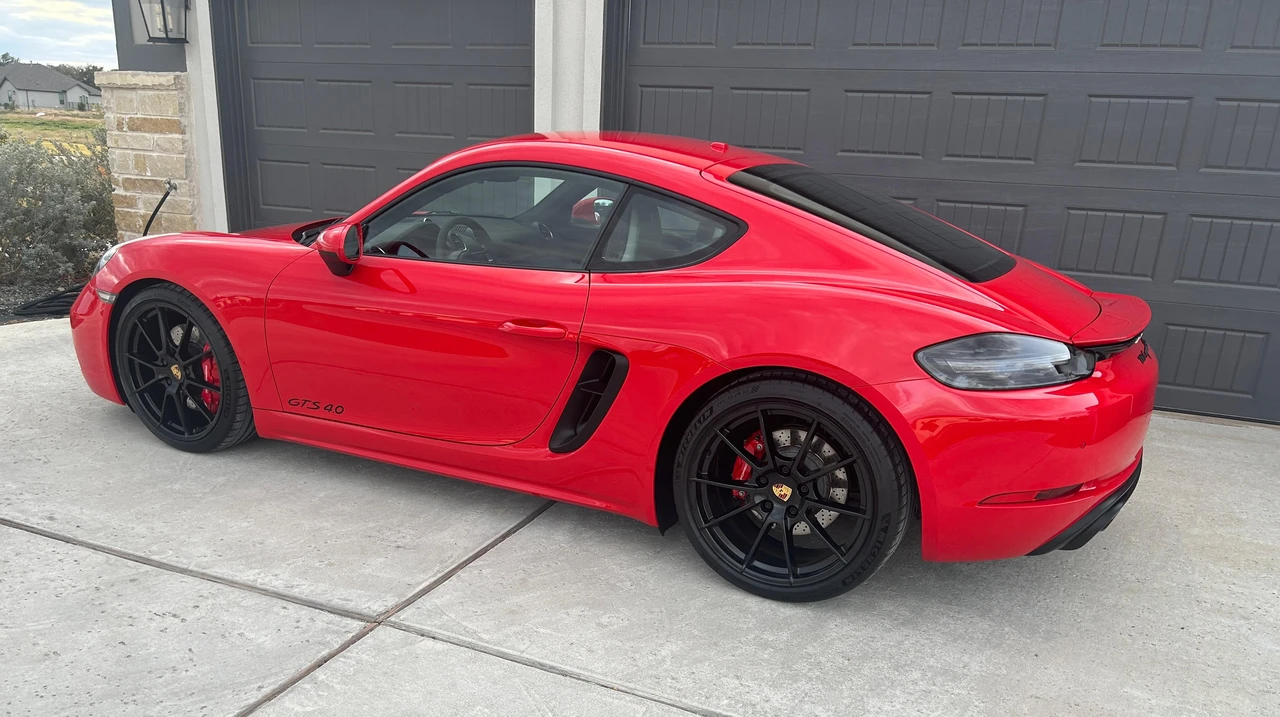 2022 Porsche 718 Cayman GTS 4.0 - Image 15 of 31
