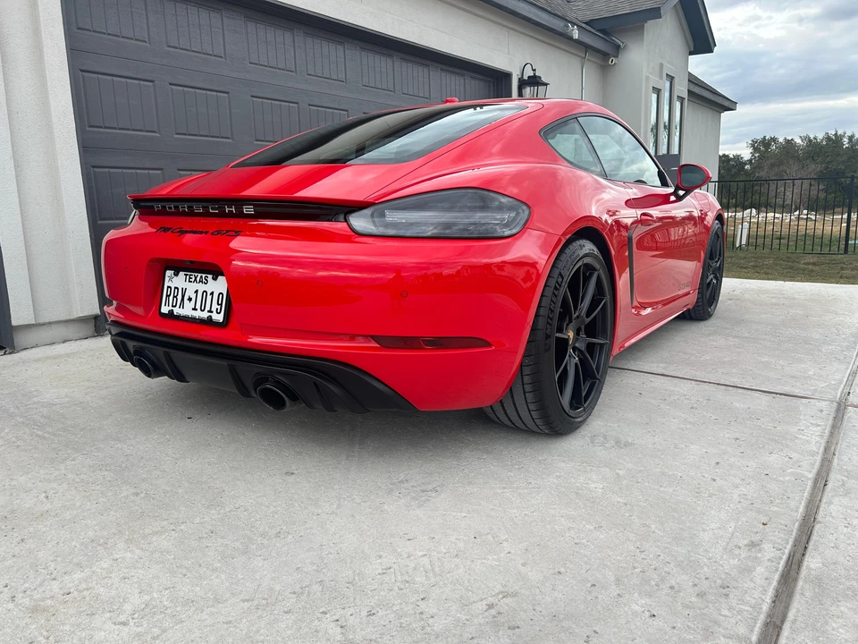 2022 Porsche 718 Cayman GTS 4.0 - Image 27 of 31