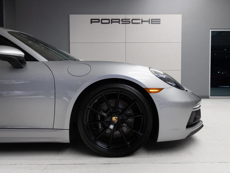 2022 Porsche 718 Cayman GTS 4.0 - Image 11 of 31
