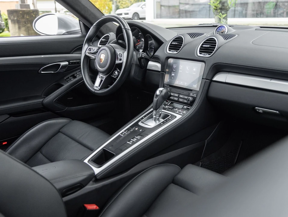 2022 Porsche 718 Cayman GTS 4.0 - Image 12 of 31