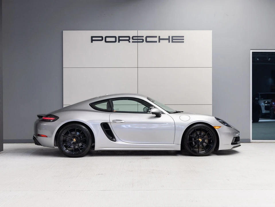 2022 Porsche 718 Cayman GTS 4.0 - Image 8 of 31