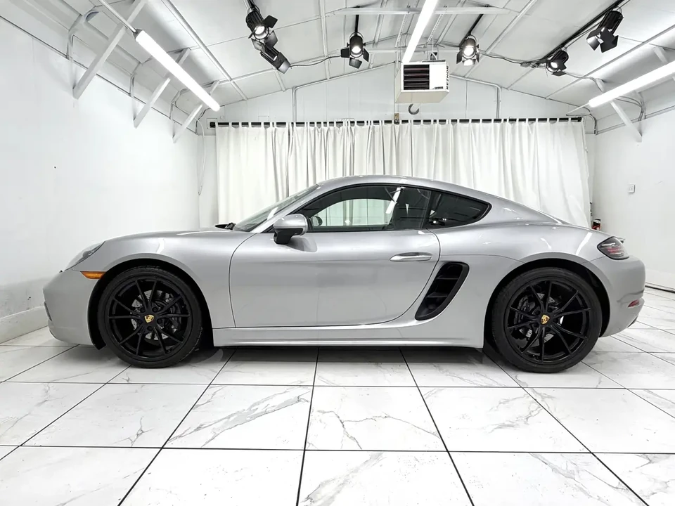 2022 Porsche 718 Cayman - Image 2 of 6
