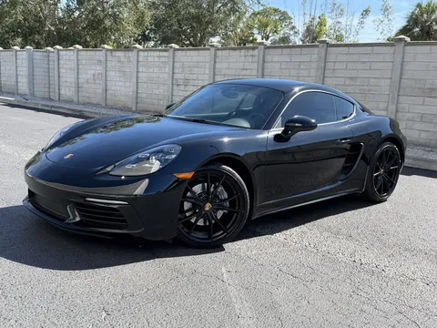 2022 Porsche 718 Cayman