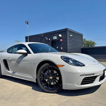 2022 Porsche 718 Cayman