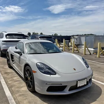 2022 Porsche 718 Cayman