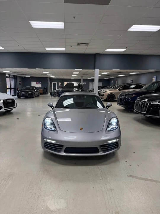 2022 Porsche 718 Cayman - Image 2 of 9