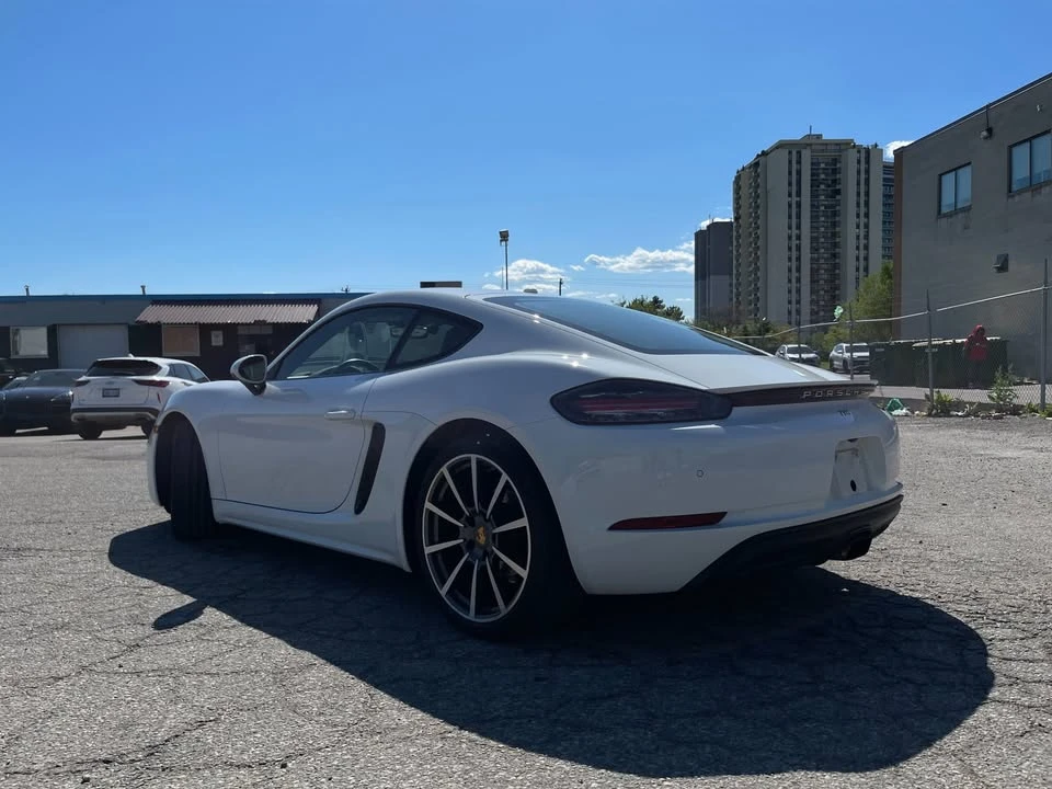 2022 Porsche 718 Cayman - Image 4 of 17