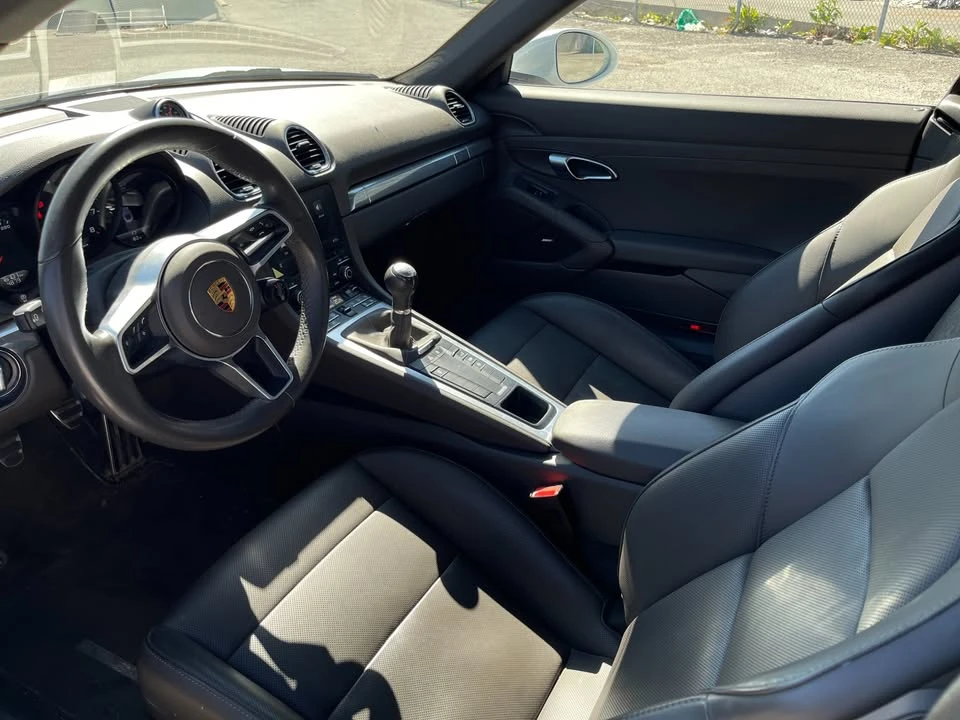 2022 Porsche 718 Cayman - Image 7 of 17