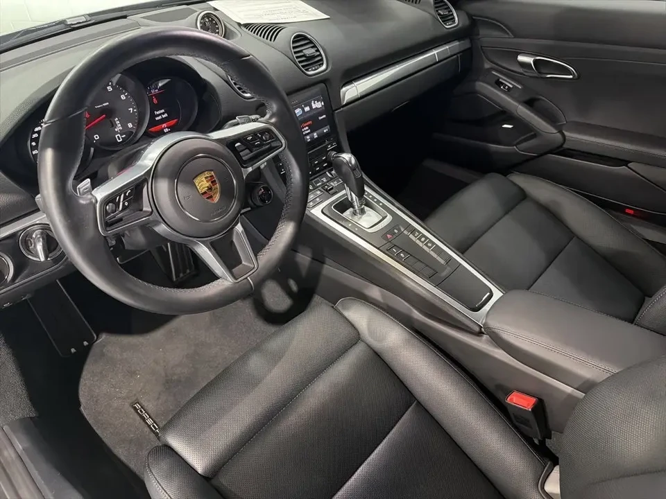 2022 Porsche 718 Cayman S - Image 4 of 8