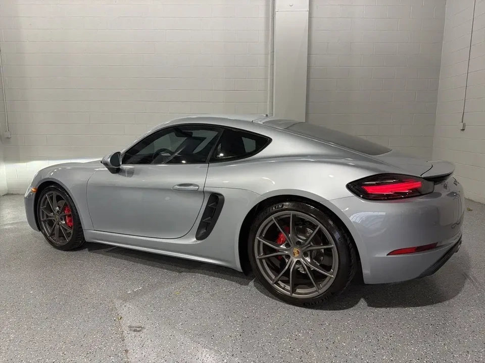 2022 Porsche 718 Cayman S - Image 3 of 8