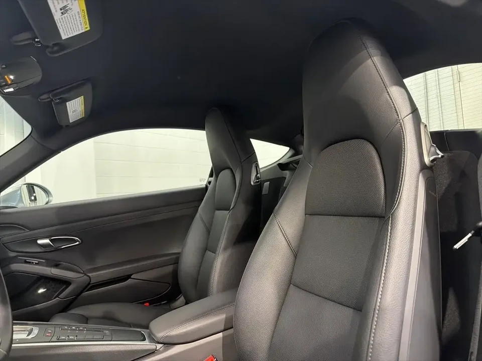 2022 Porsche 718 Cayman S - Image 5 of 8