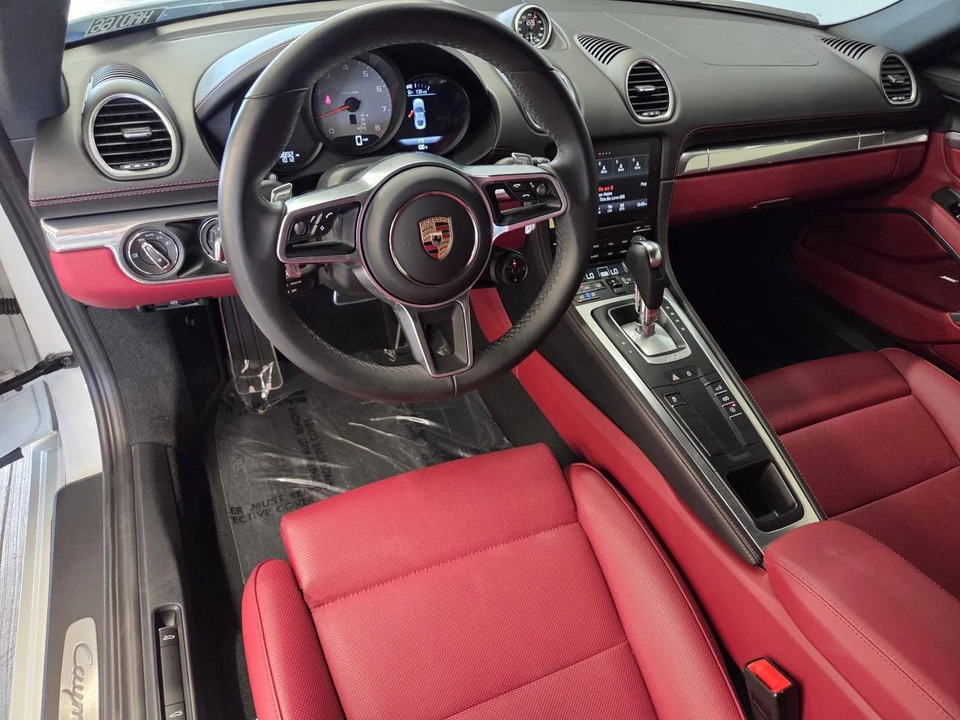 2022 Porsche 718 Cayman S - Image 4 of 5