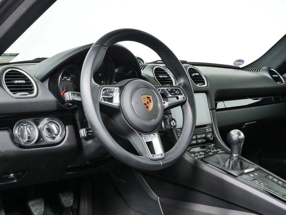 2022 Porsche 718 Cayman T - Image 4 of 5