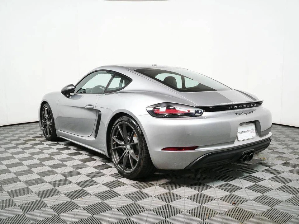 2022 Porsche 718 Cayman T - Image 3 of 5