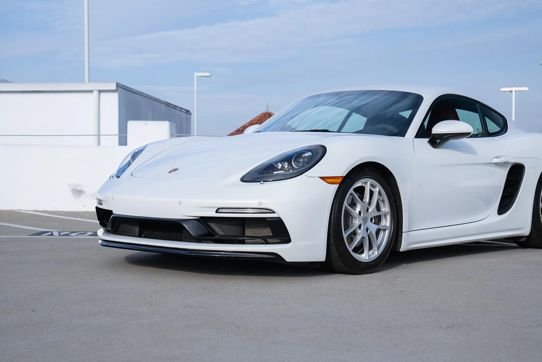 2022 Porsche 718 Cayman - Image 30 of 31